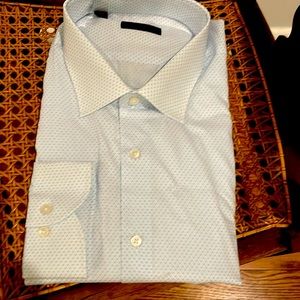 Saks Fifth Avenue men’s dress shirt new with tags light blue with dot pattern